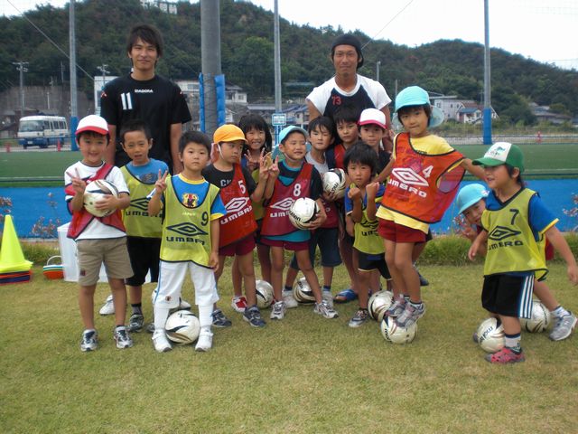 キッズスクールに岩田大樹選手が来てくれました 宇野港フットサルコート スタッフblog